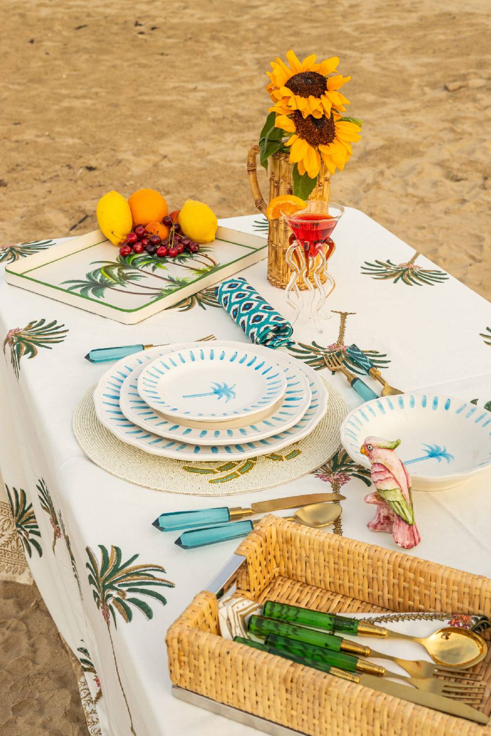 Les Ottomans Palm handpainted ceramic dinner plate Online