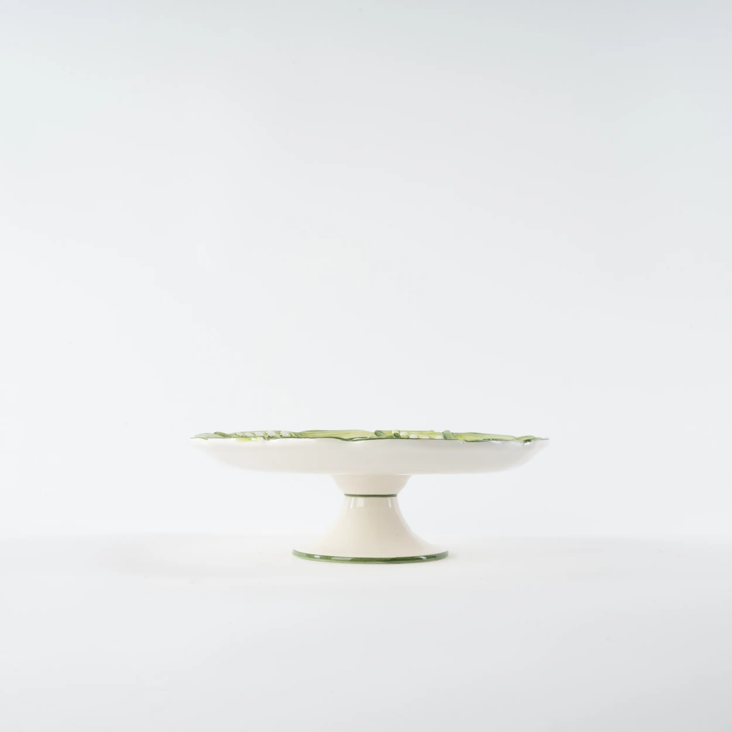 Les Ottomans Lilly of the valley handpainted ceramic cake stand Vendita calda