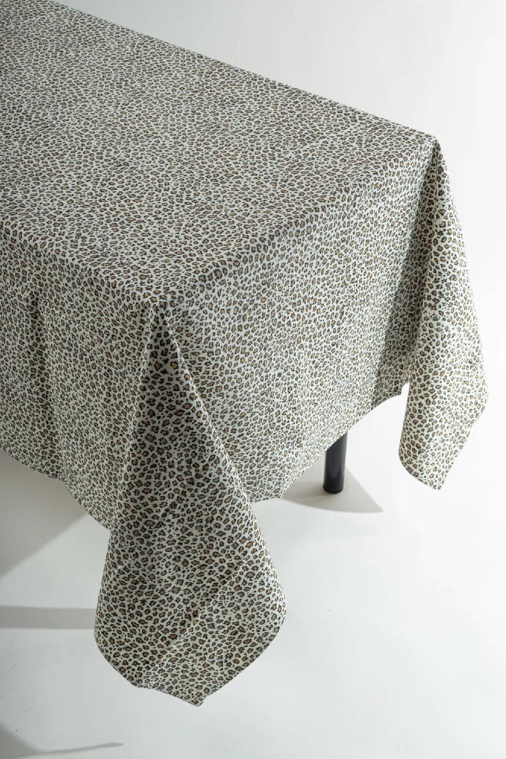 Les Ottomans Handprinted cotton tablecloth IKB57 Black Friday Prezzi