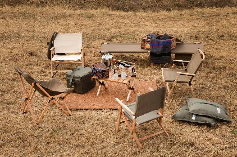 Novità Home Glamping - Poltrona Pieghevole in Tela e Legno di Faggio Beige Acquista Ora
