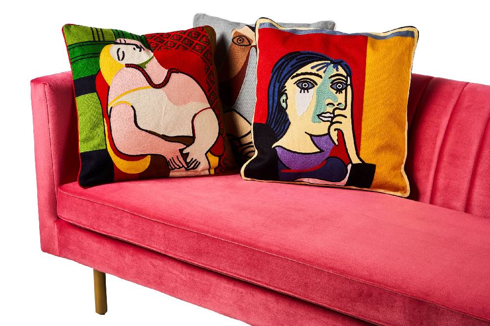 Novità Home Embroidery - cuscino modern art les doutes de la femme Offerta esclusiva