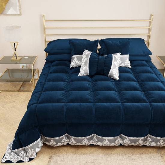 PETTI Trapunta Invernale in Morbido e Caldo Velluto e Balza con Pizzo Rebrodè Blu By Sissy Latest stili