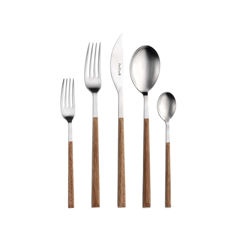 Pintinox Sushi Satin » Posate da tavola in acciaio satinato con manico teak Rilascio limitato