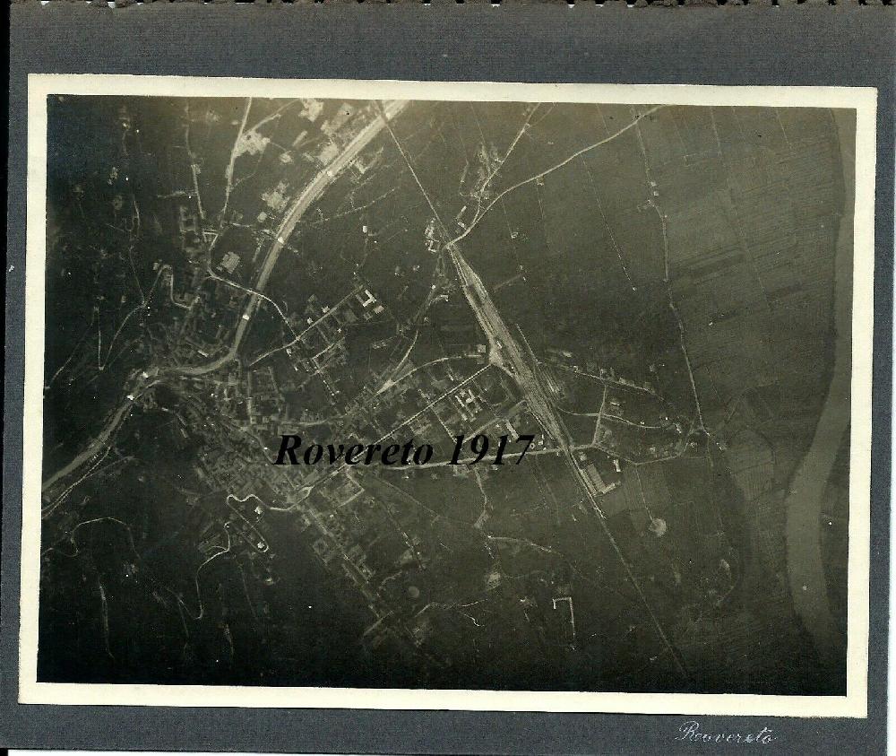 Abebooks Bella Foto aerea originale 1a Guerra Mondiale Rovereto/Trento 1917