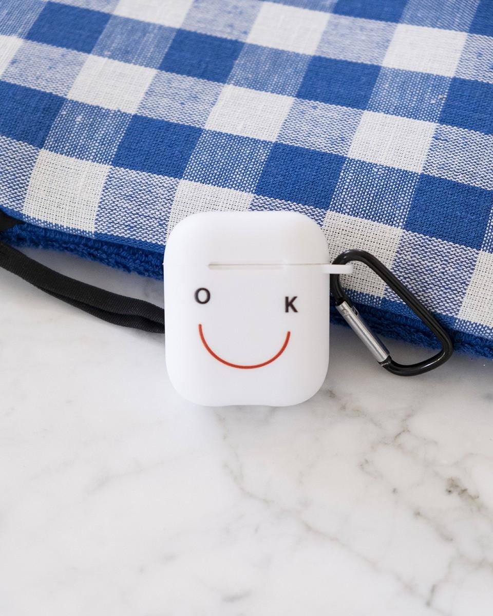 Wood'd AirPods Case OK White Offerta speciale