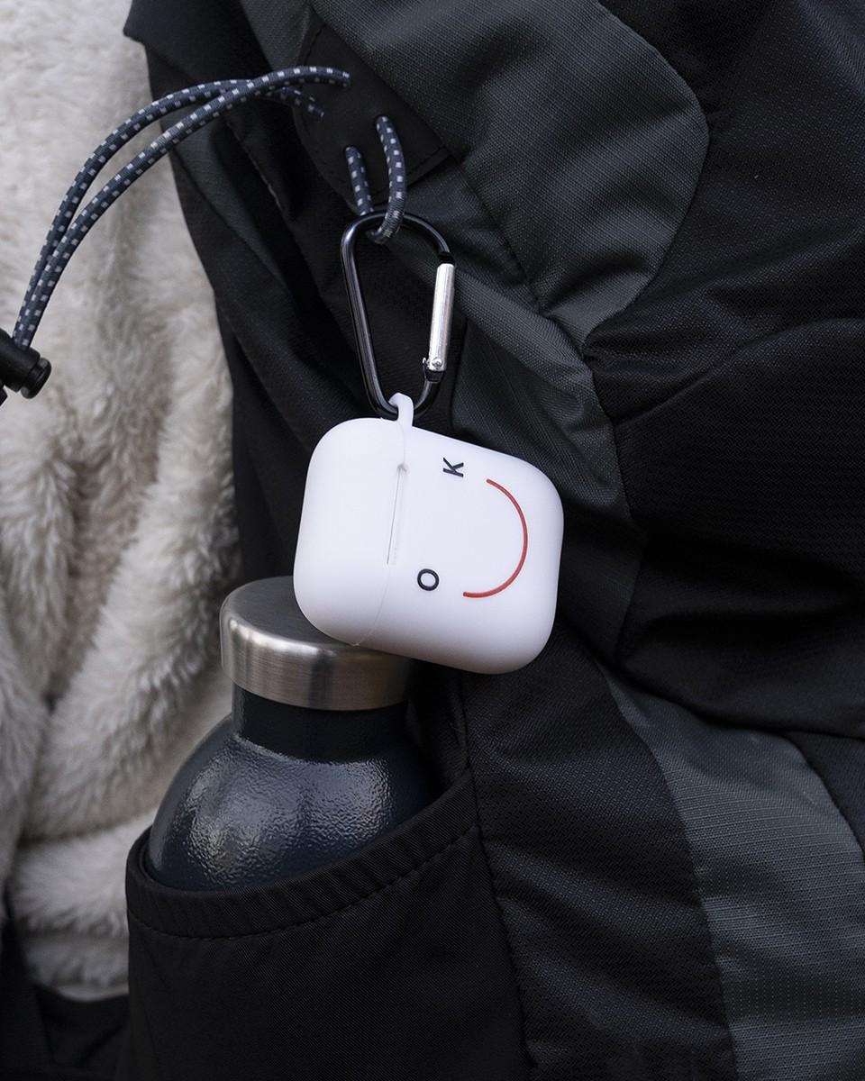 Wood'd AirPods Case OK White Offerta speciale