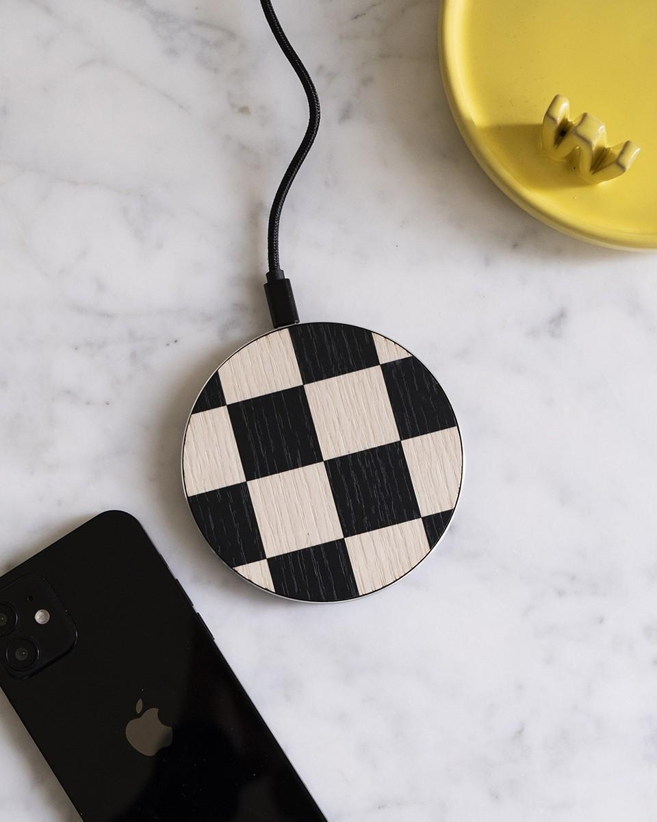 Wood'd Check Charger Flash Sale